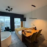 Panorama Level 25 & 26 S P A Z Wanna I Sauna Apartment