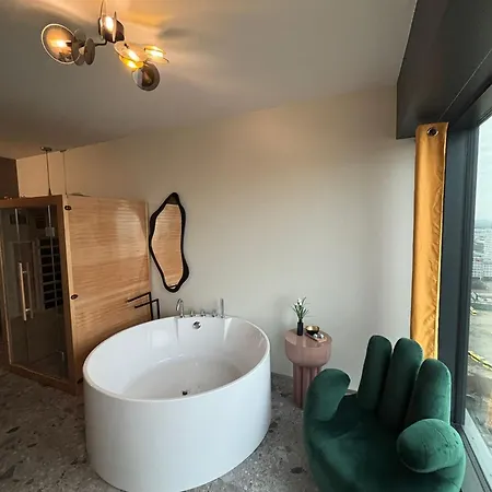 Panorama Level 25&26 S P A Z Wanną I Sauną Apartament *