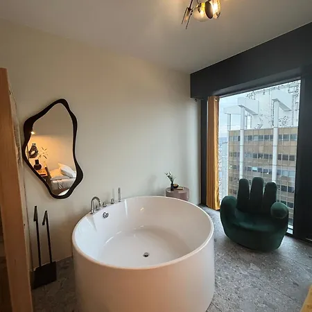 Panorama Level 25 & 26 S P A Z Wanna I Sauna * 卡托维兹