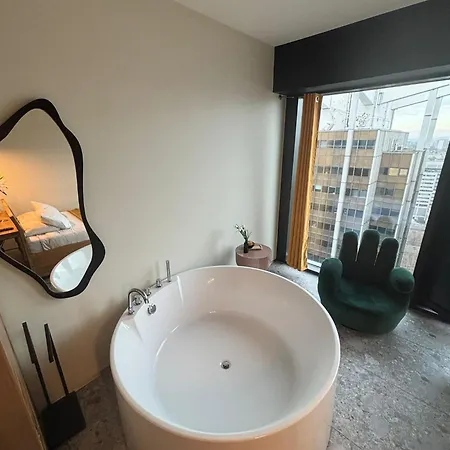 Panorama Level 25 & 26 S P A Z Wanna I Sauna